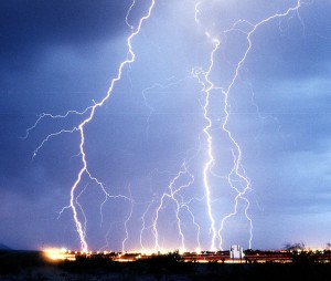 800px-Lightning3